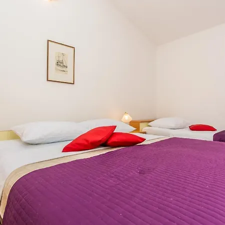 Apartment Maja *