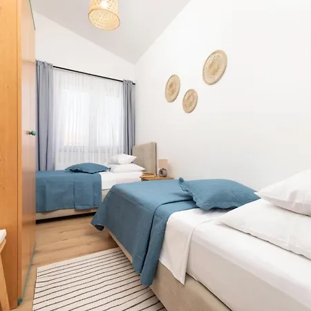 Maja Apartamento